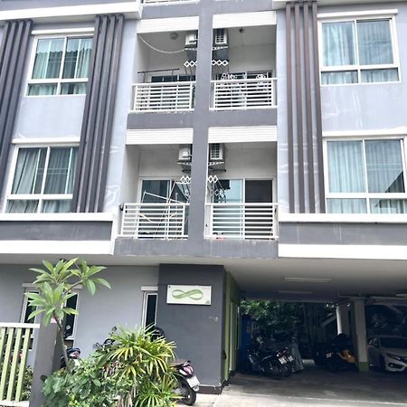 8 Residence 방콕 외부 사진