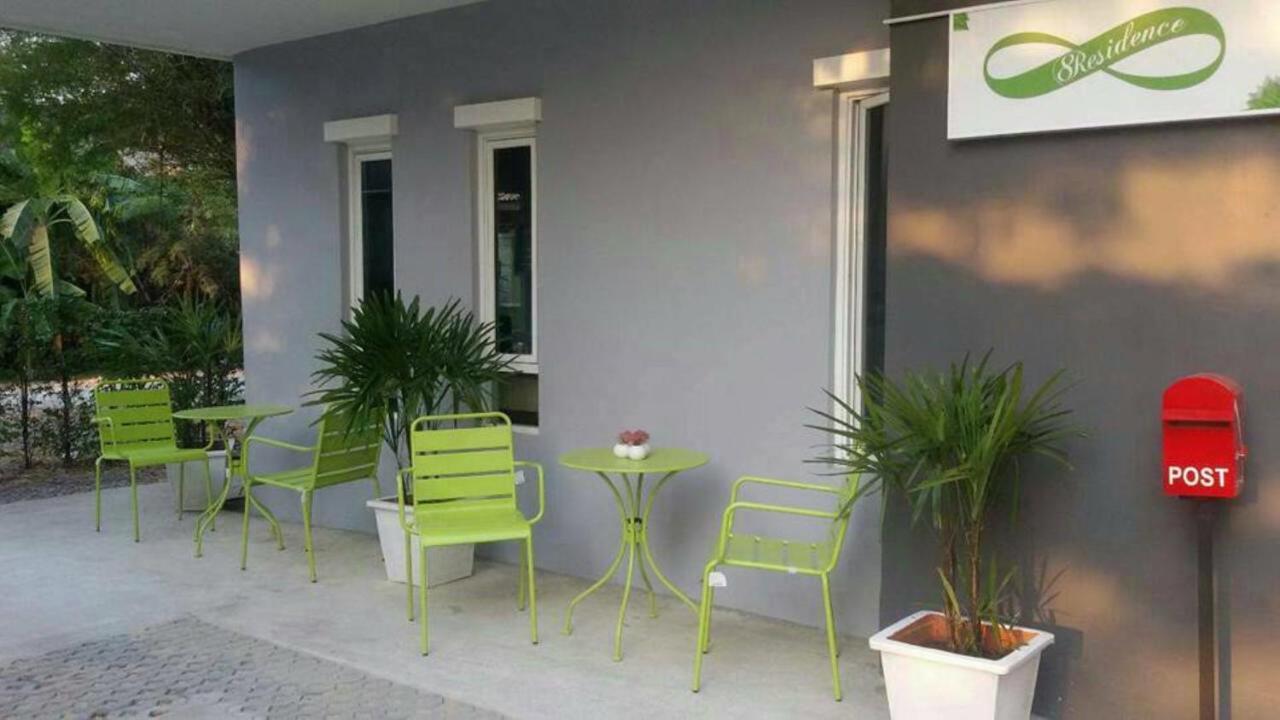 8 Residence 방콕 외부 사진